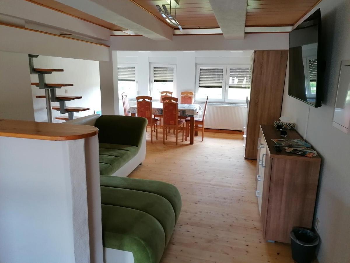 Ferienwohnung Max Schirgiswalde-Kirschau エクステリア 写真